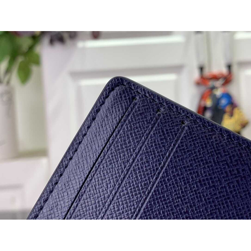 l**is V*t*n brazza wallet in muti color