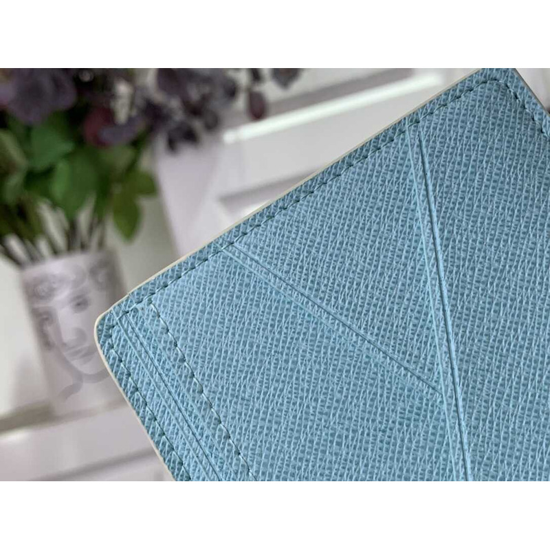 l**is V*t*n  multiple wallet in muti color