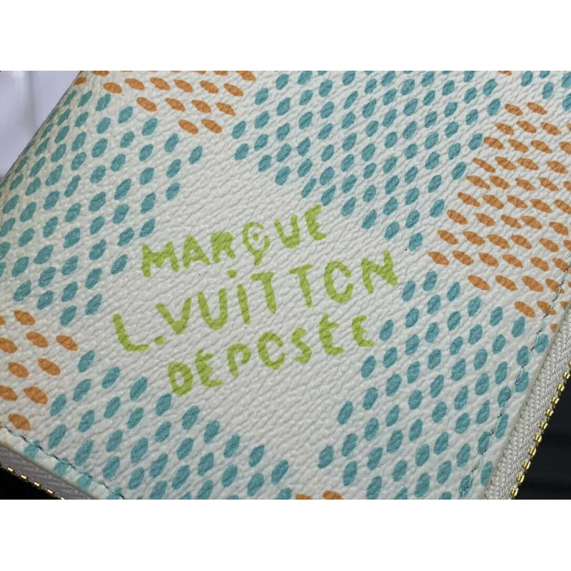 l**is V*t*n zippy wallet in muti color