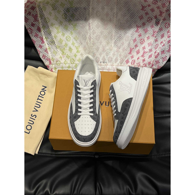 l**is V*t*n beverly hills sneaker