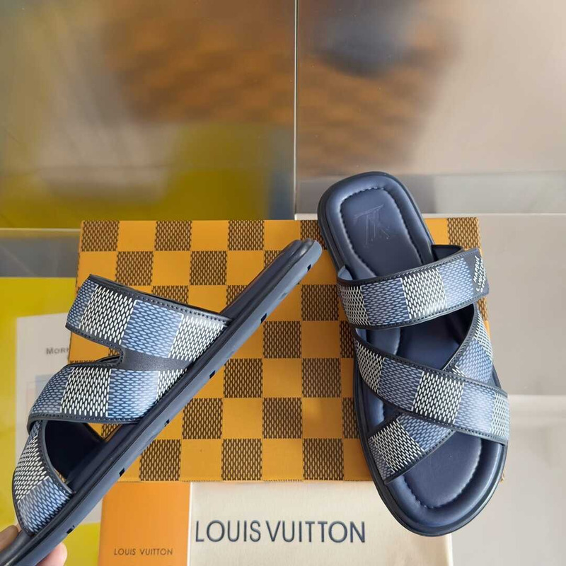 l**is V*t*n venice mule navy blue