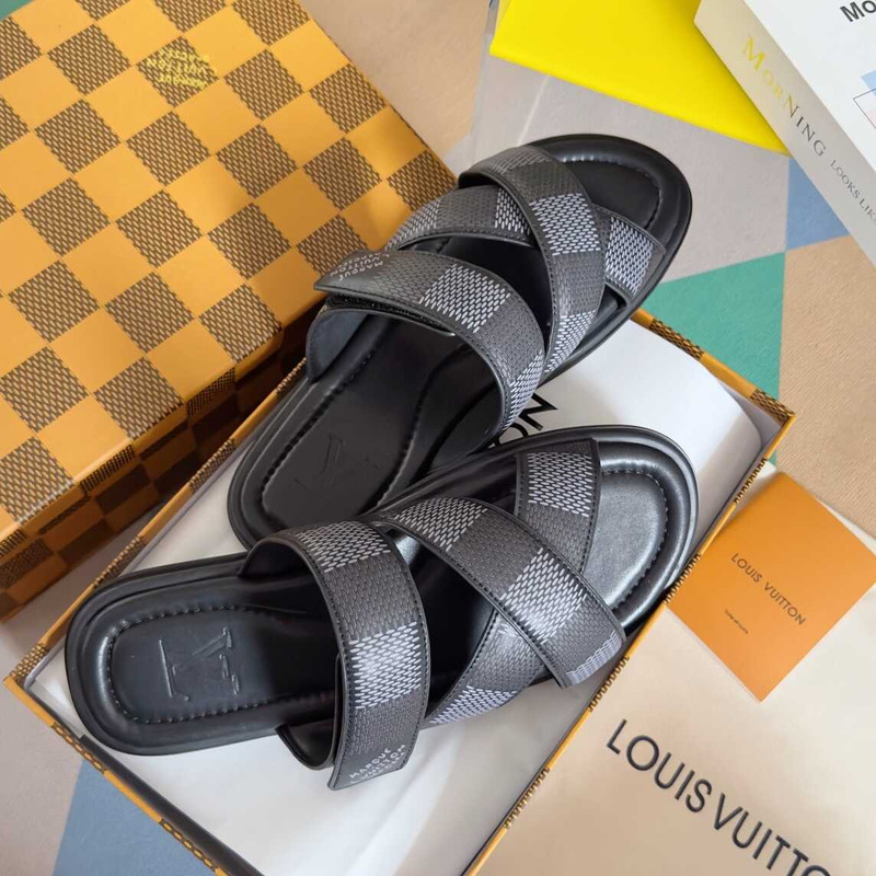l**is V*t*n venice mule in monogram eclipse