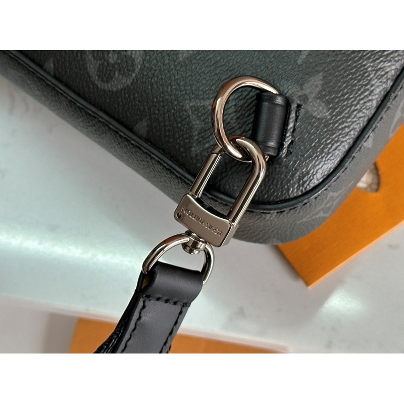 l**is V*t*n avenue slingbag pm black