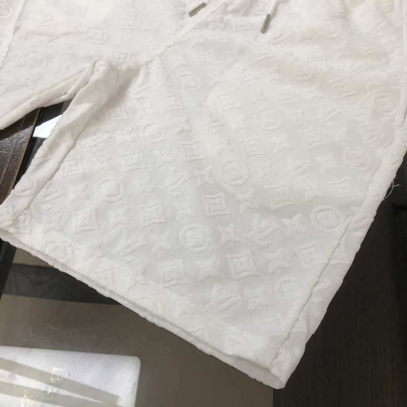 l**is V*t*n damier short white