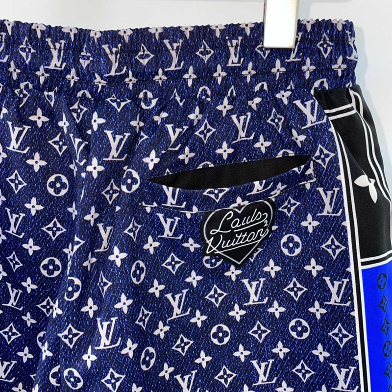 l**is V*t*n monogram shorts black/blue