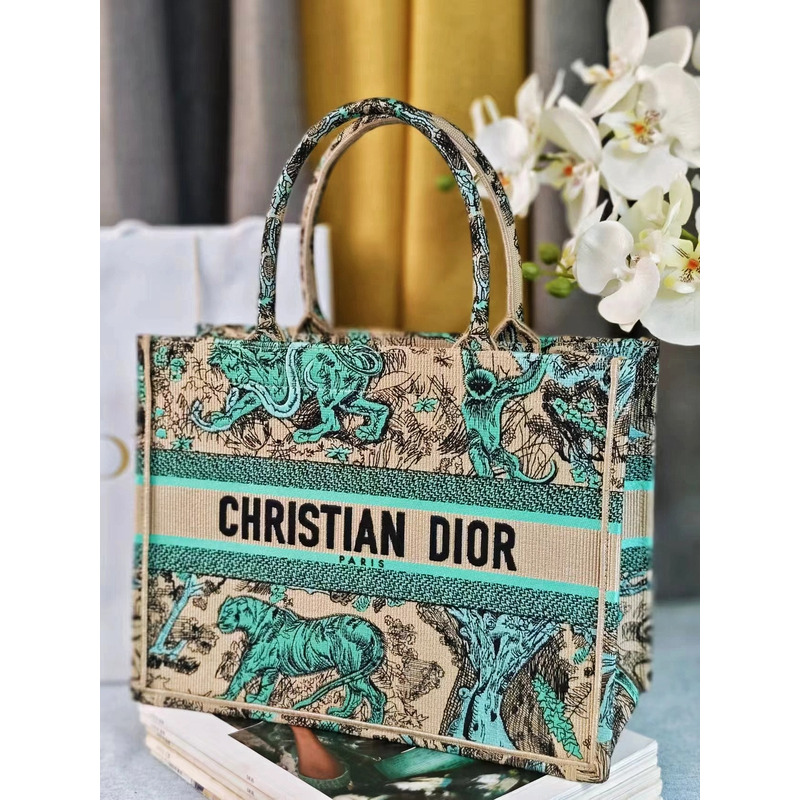 D*or medium D*oriviera D*or book tote embroidery beige and blue