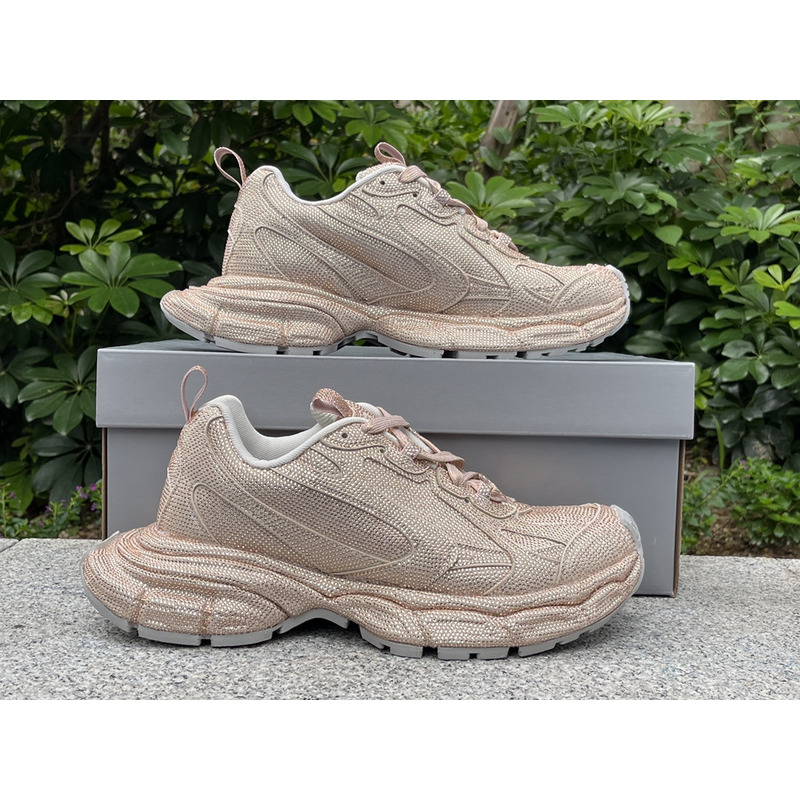 Ba*len*cia*ga 3xl sneaker in off champagne