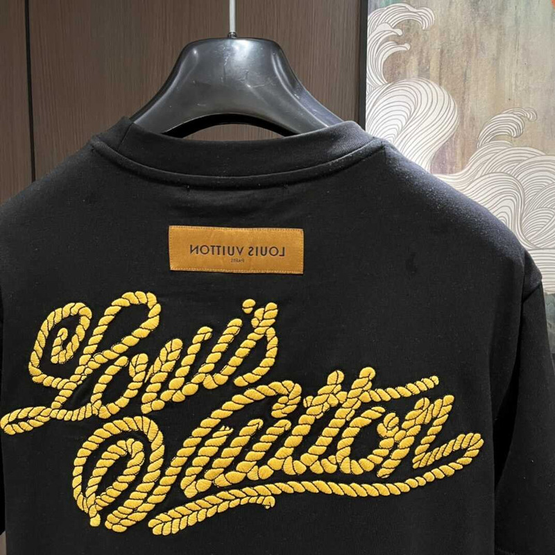 l**is V*t*n logo embroidered cotton t-shirt black