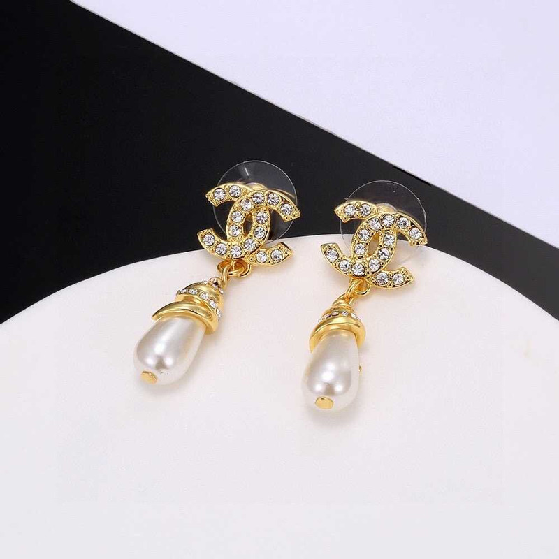 Ch*el pendant earrings gold pearly white & crystal