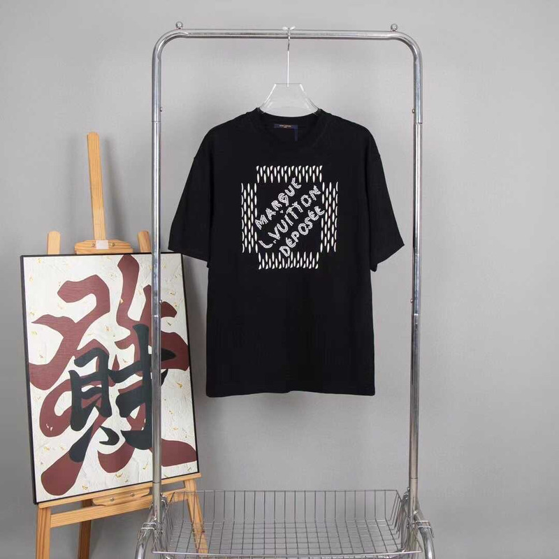 l**is V*t*n embroidered signature cotton t-shirt noir