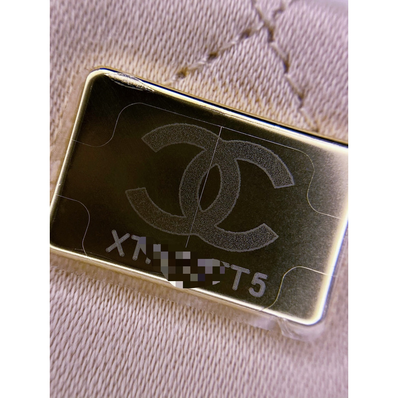 Ch*el shiny calfskin & gold-tone metal Ch*el 22 white