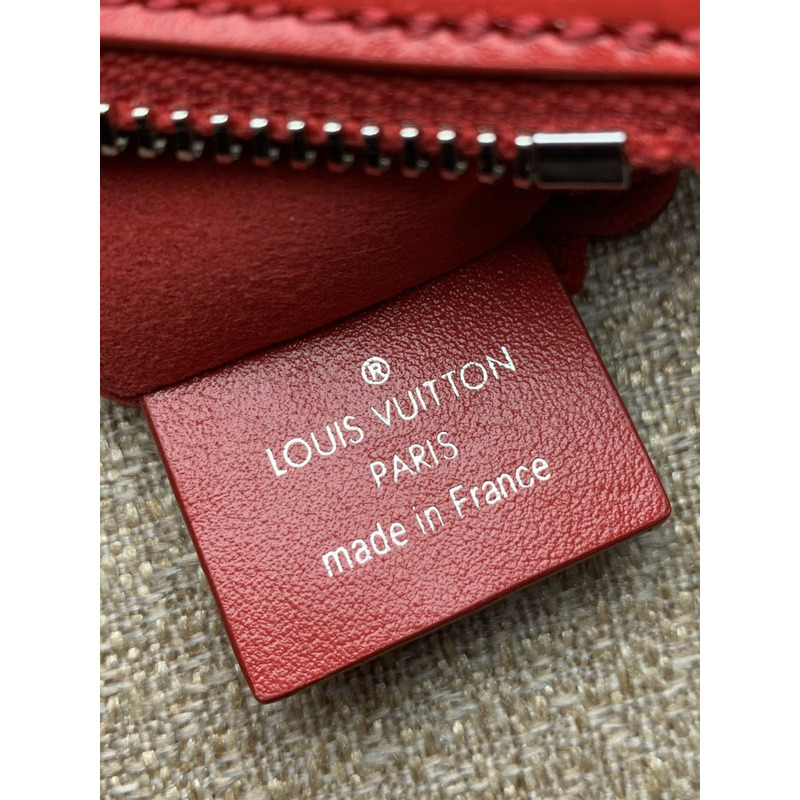 l**is V*t*n slim trunk calf leather red