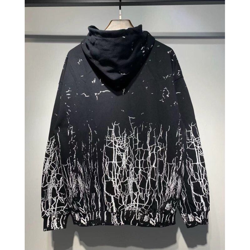 Amiri Cracked Dye Core Logo Crewneck Hoodie In White/Black