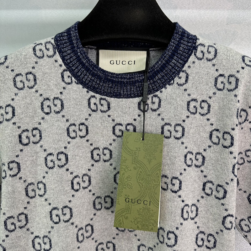 G*u*i gg gold and silver thread jacquard top ivory and blue