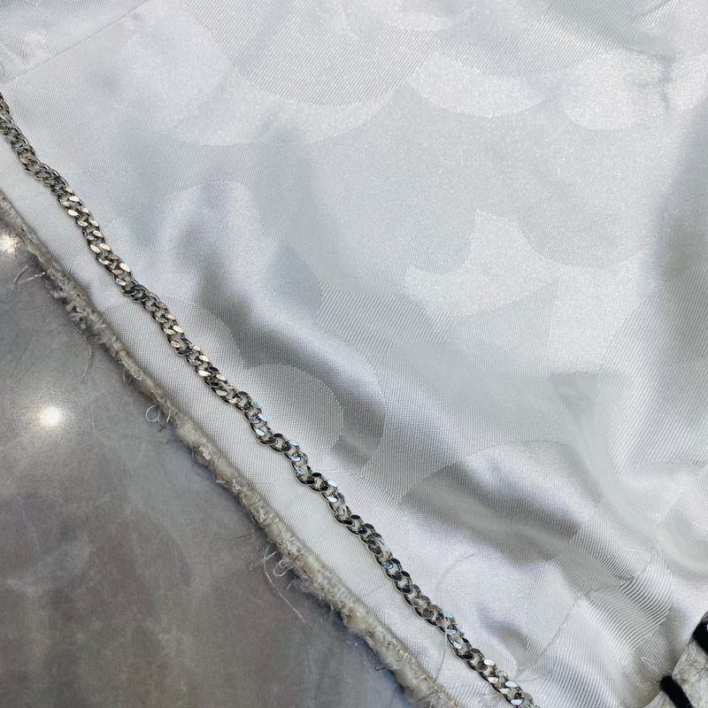 Ch*el logo embroidered short jacket pure white