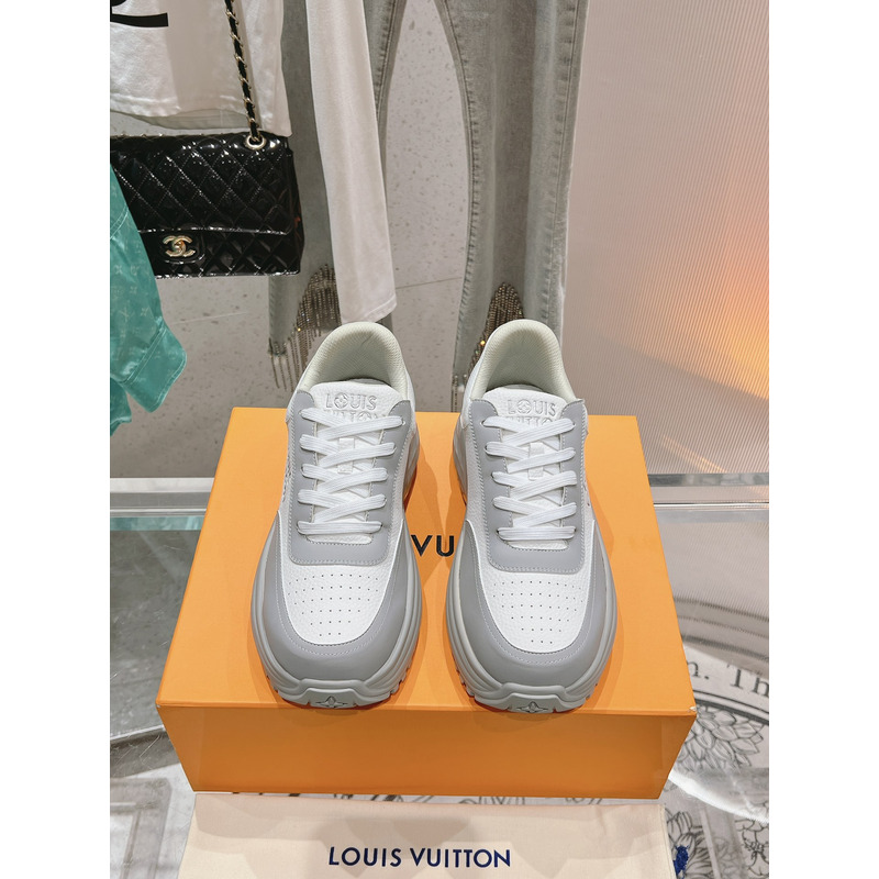 l**is V*t*n discovery sneakers gray&white