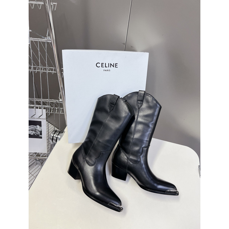 Ce**e leather boot in black