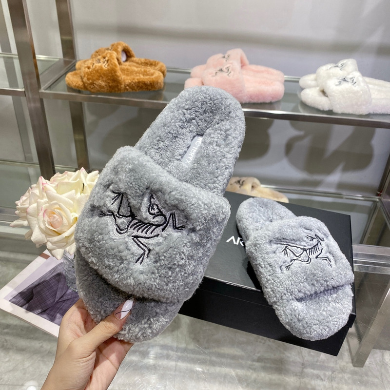 Arcteryx Fur Slides Grey