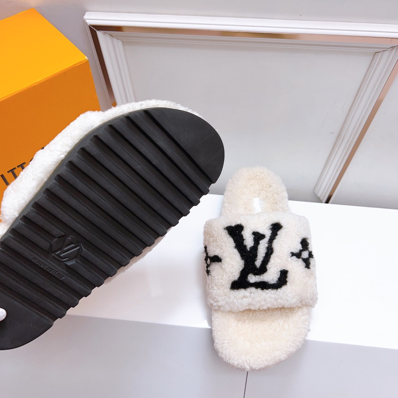 l**is V*t*n paseo flat comfort mules white