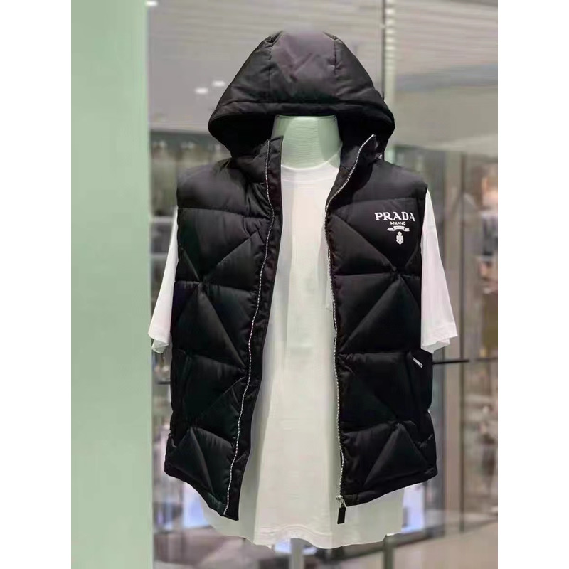 Pra*a re-nylon down vest black