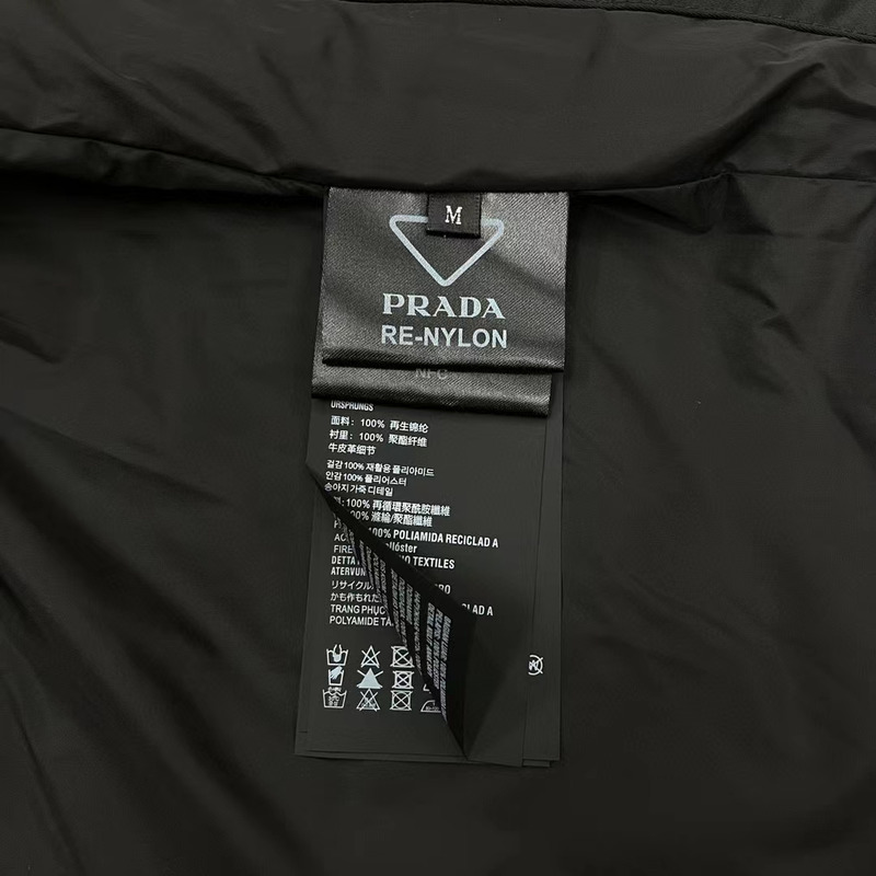 Pra*a re-nylon down vest black