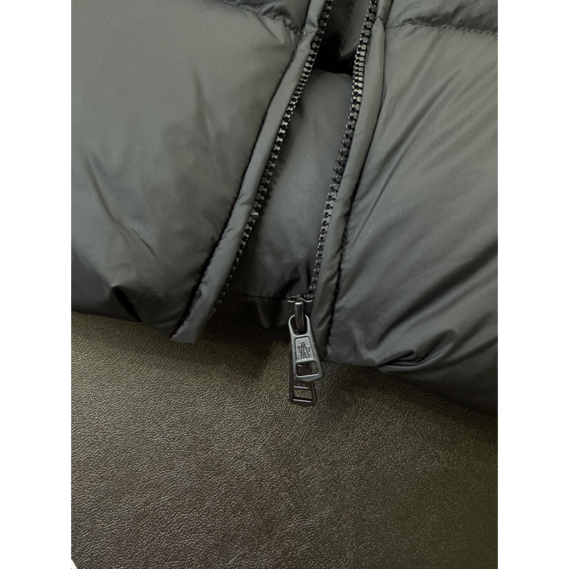 Moncler Almaz Padded Gilet Black
