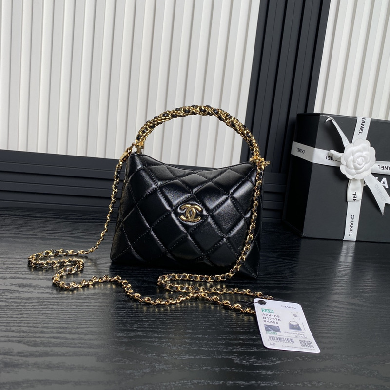 Ch*el clutch with chain shiny lambskin & gold-tone metal in black