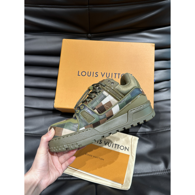 l**is V*t*n lv trainer maxi green