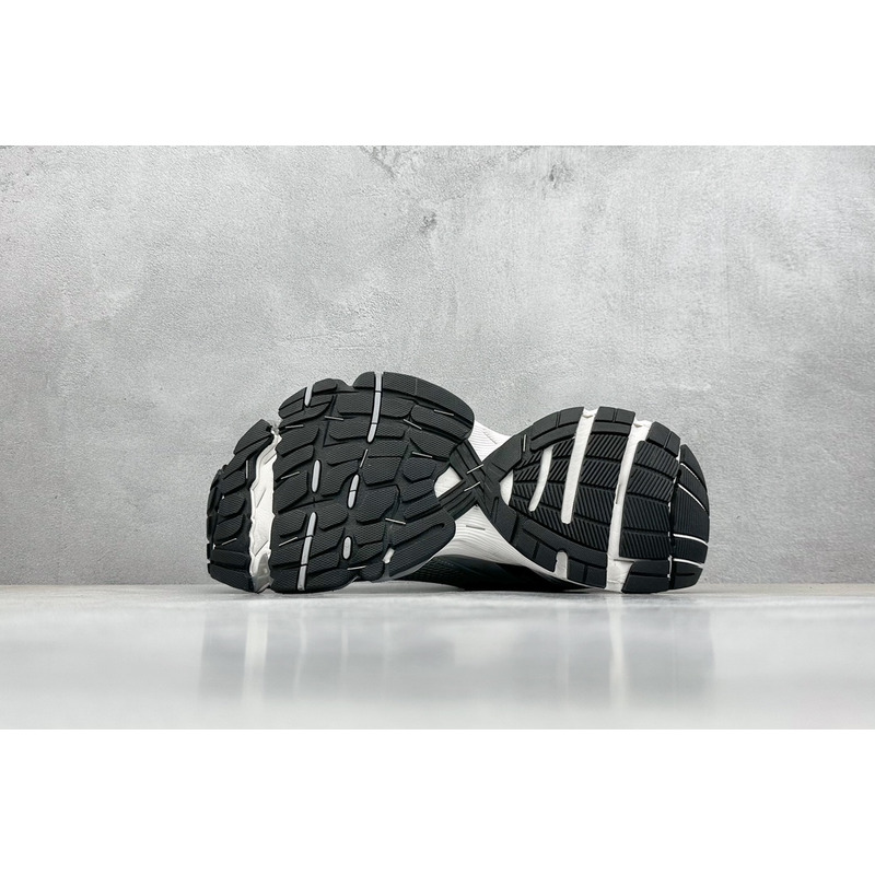 Ba*len*cia*ga stapler sneakers in gray