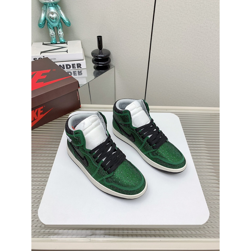 Air Jordan 1 Mid In Green