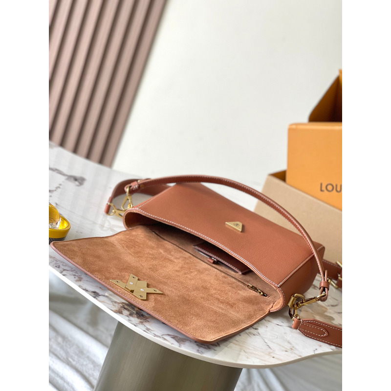 l**is V*t*n soft twist bag