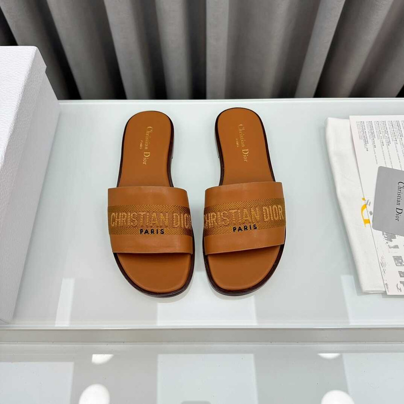 D*or dway slide camel calfskin and embroidered cotton brown