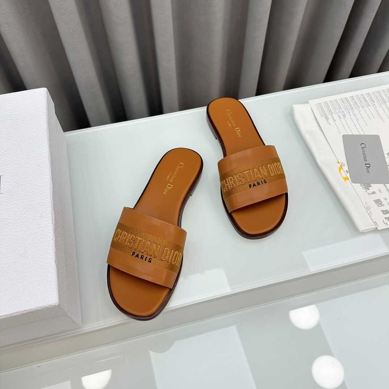D*or dway slide camel calfskin and embroidered cotton brown