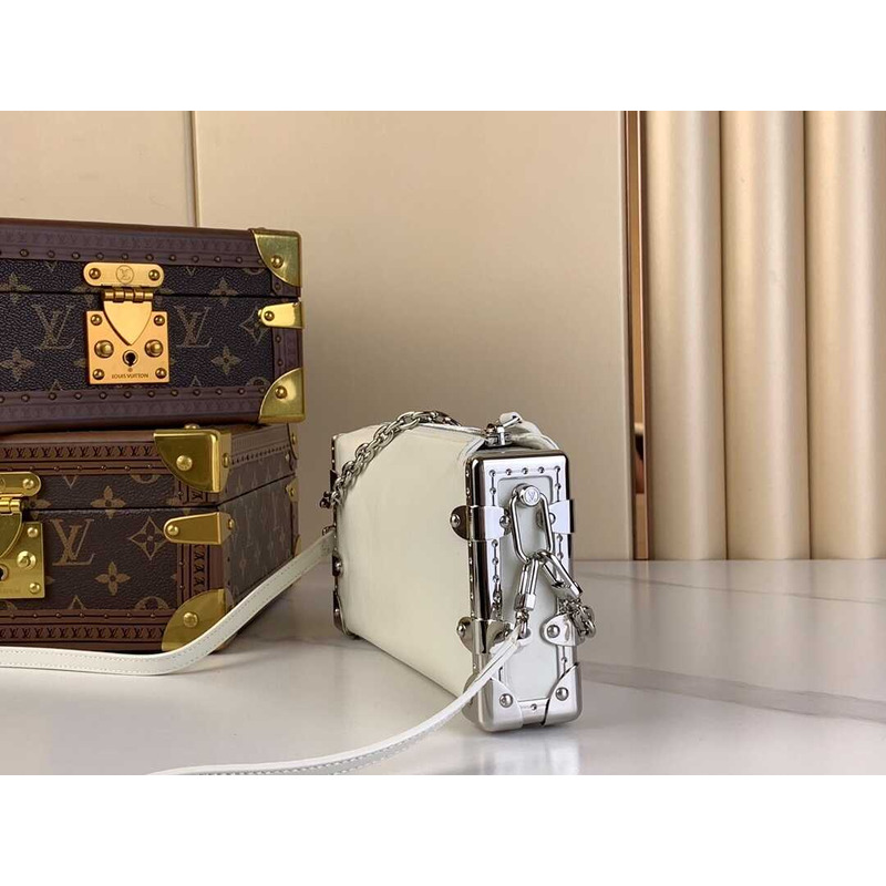 l**is V*t*n slim trunk calf leather white