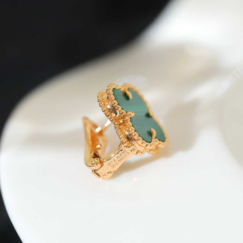 Van Cleef & Arpels Alhambra Earrings 18k Yellow Gold Malachite