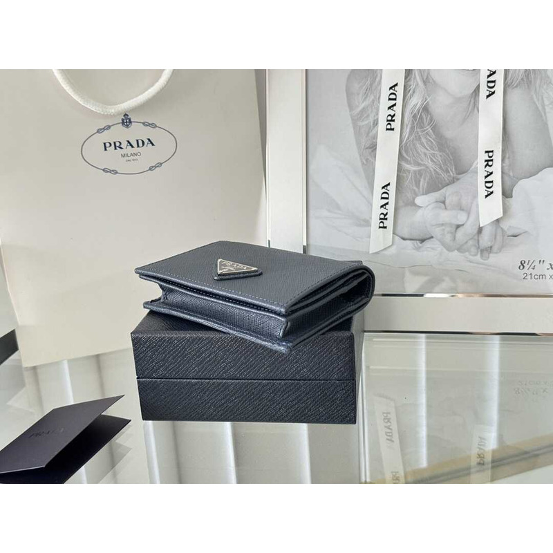 Pra*a black saffiano leather money clip