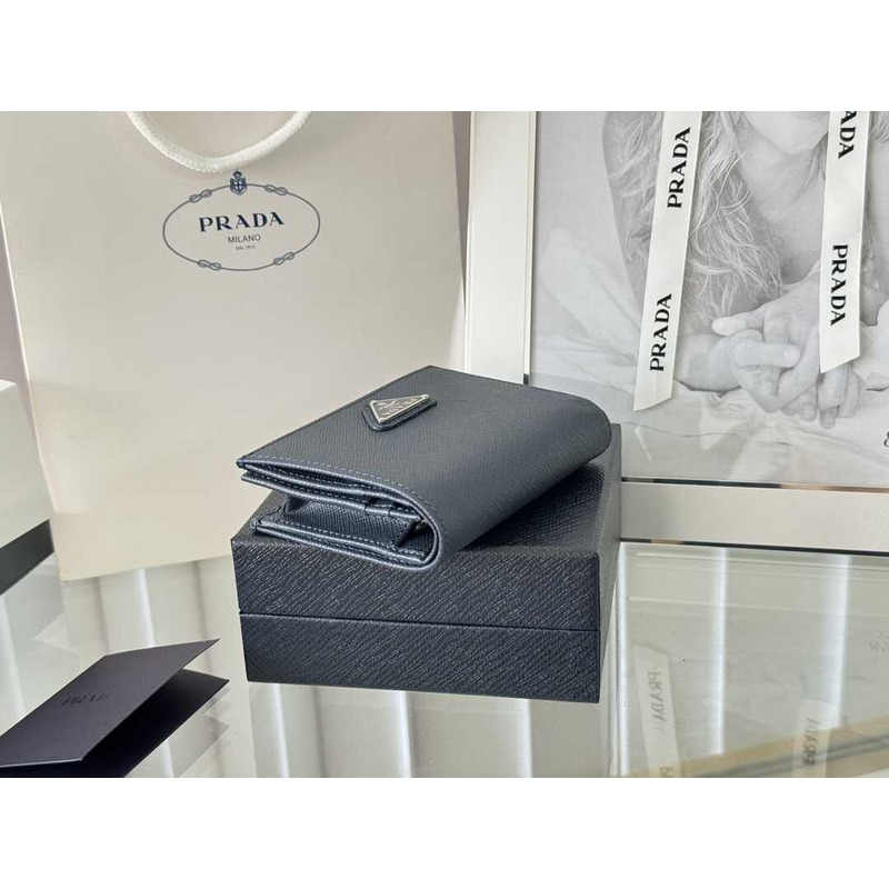 Pra*a black saffiano leather money clip