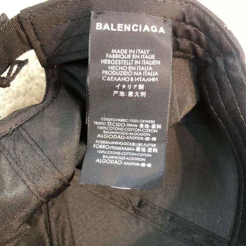 Ba*len*cia*ga black tattoo cap
