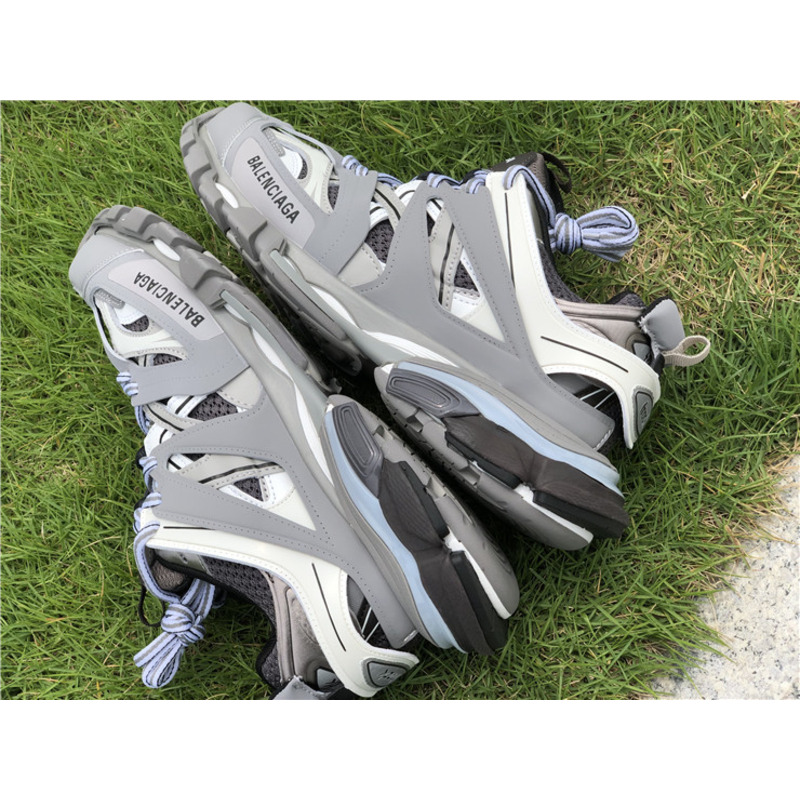 Ba*len*cia*ga 3.0 dark gray sneakers men women