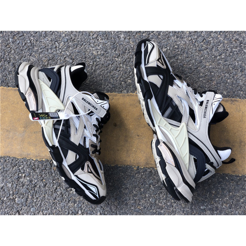Ba*len*cia*ga 4.0 beige black sneakers men women
