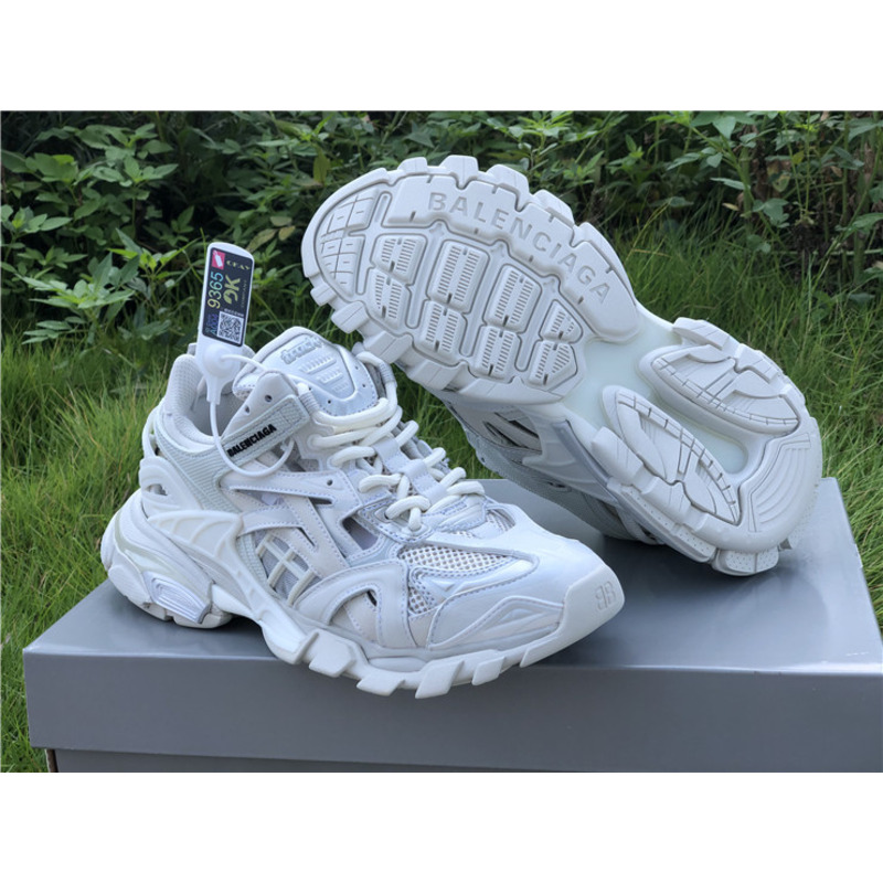 Ba*len*cia*ga 4.0 white gray sneakers men women