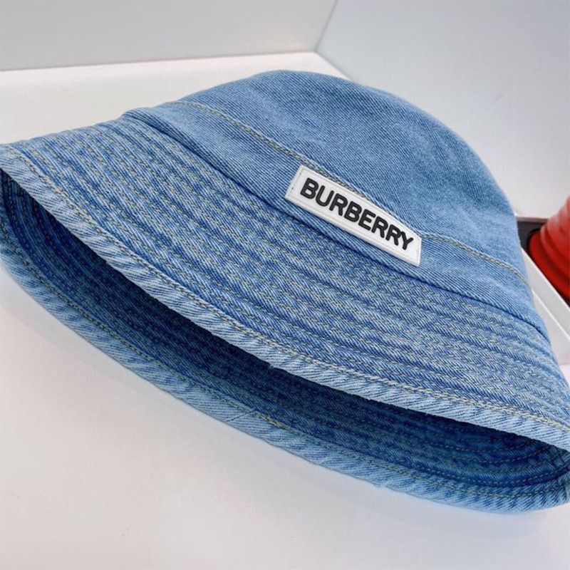 B**rry light denim bucket hat