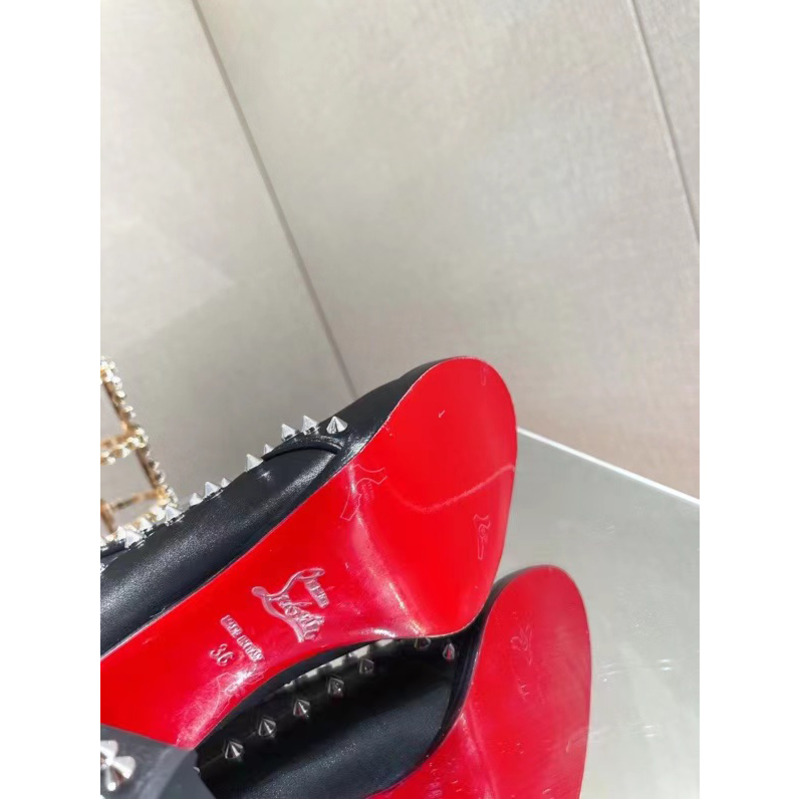 Ch**an louboutin booty