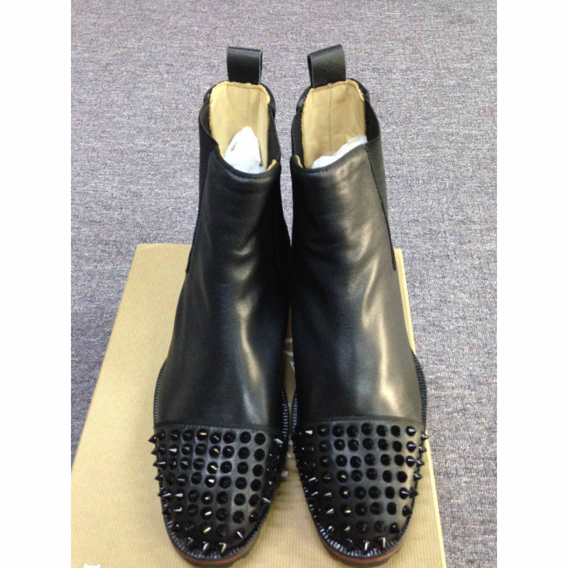 ch**an louboutin S*per perfect black spikes boot
