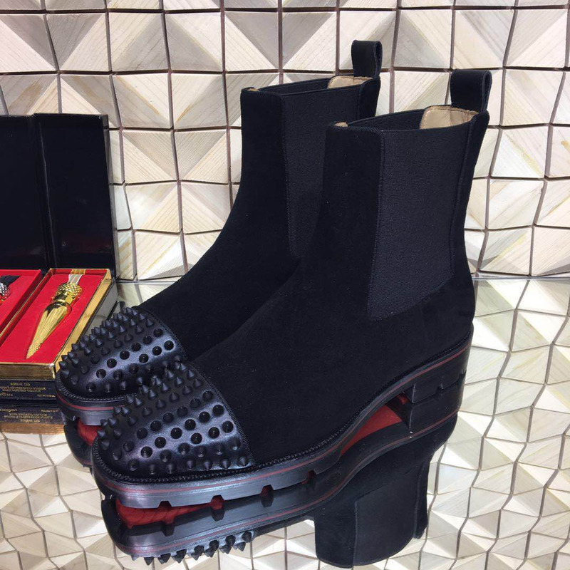 S*per perfect ch**an louboutin black spikes boot