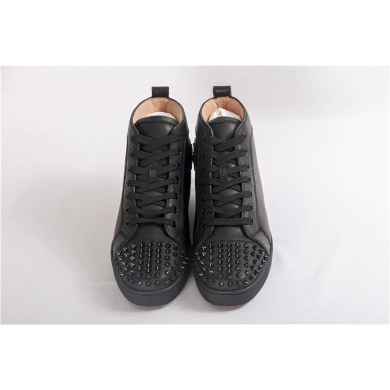 Ch**an louboutin limited version l**is spikes men