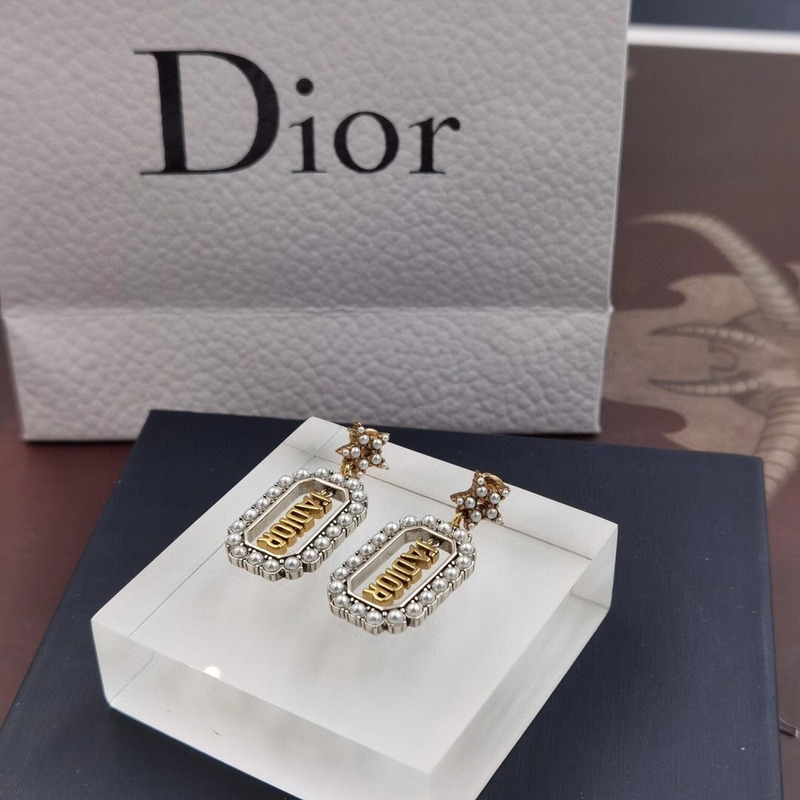 D*or j