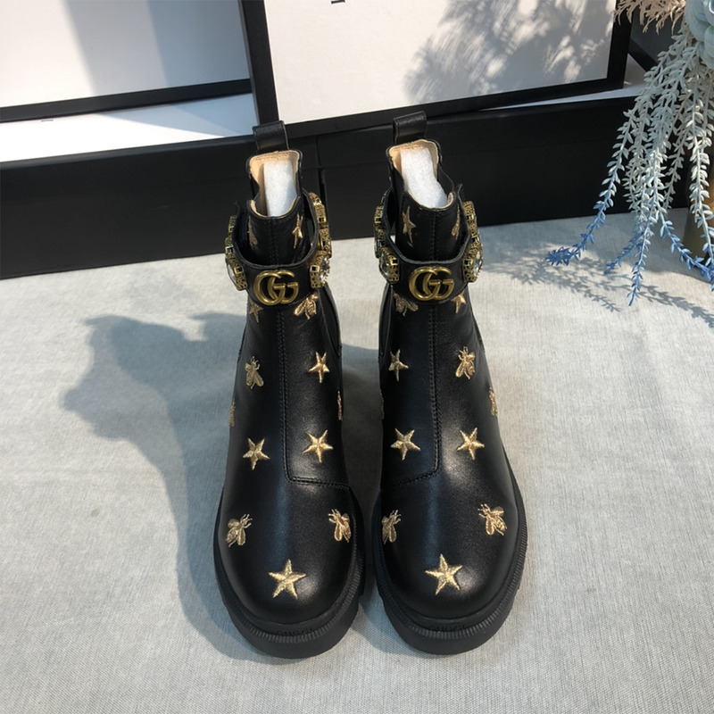 G*u*i embroidered leather ankle boot with belt