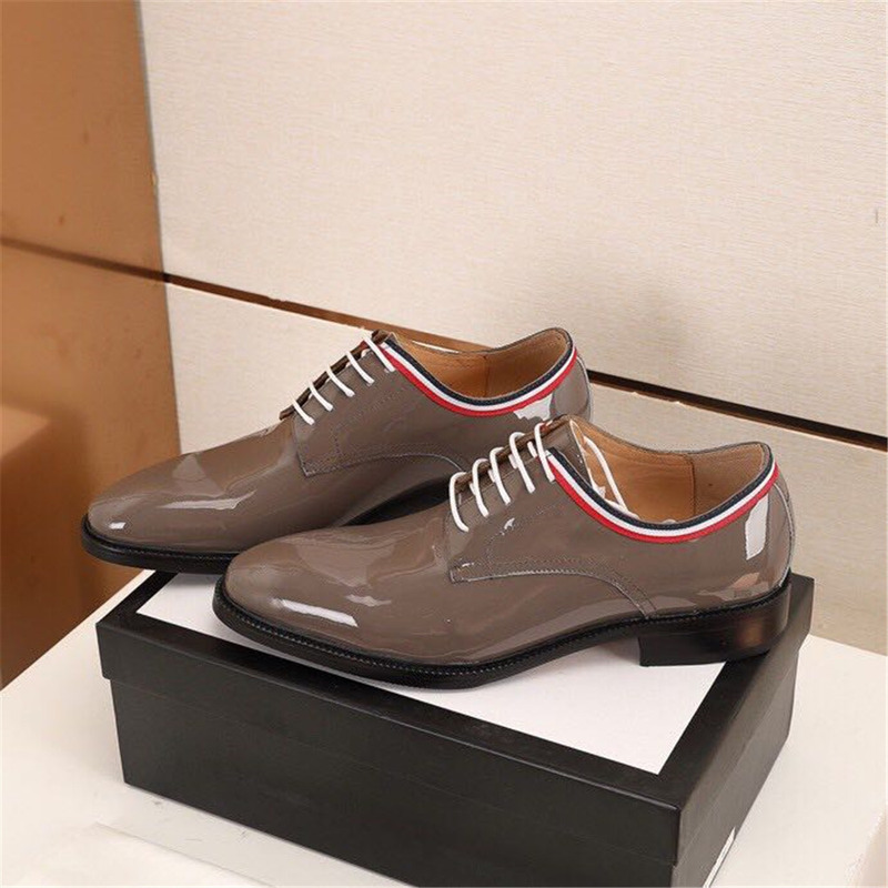 G*u*i leather shoes