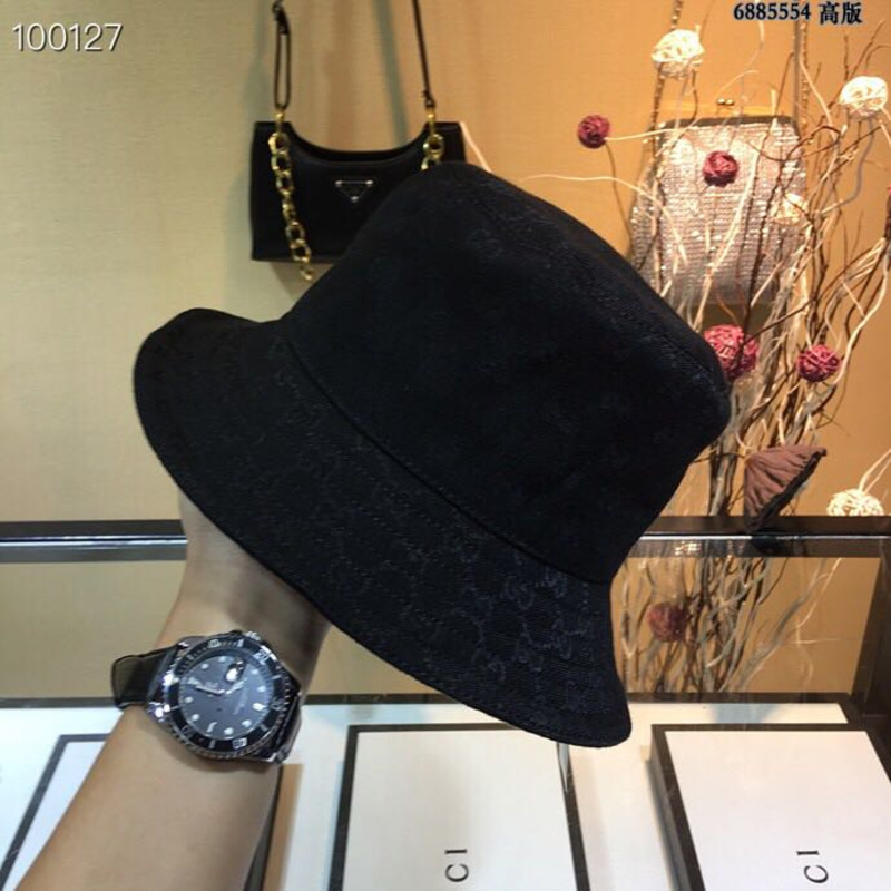 G*u*i lame bucket hat